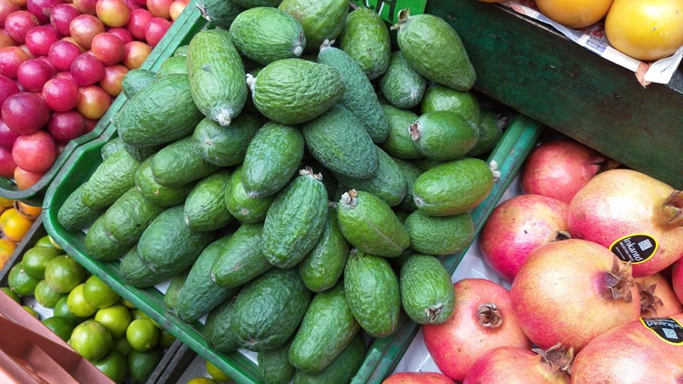 Fruits in Colombia – How to Eat Feijoa - Flavors of Bogota